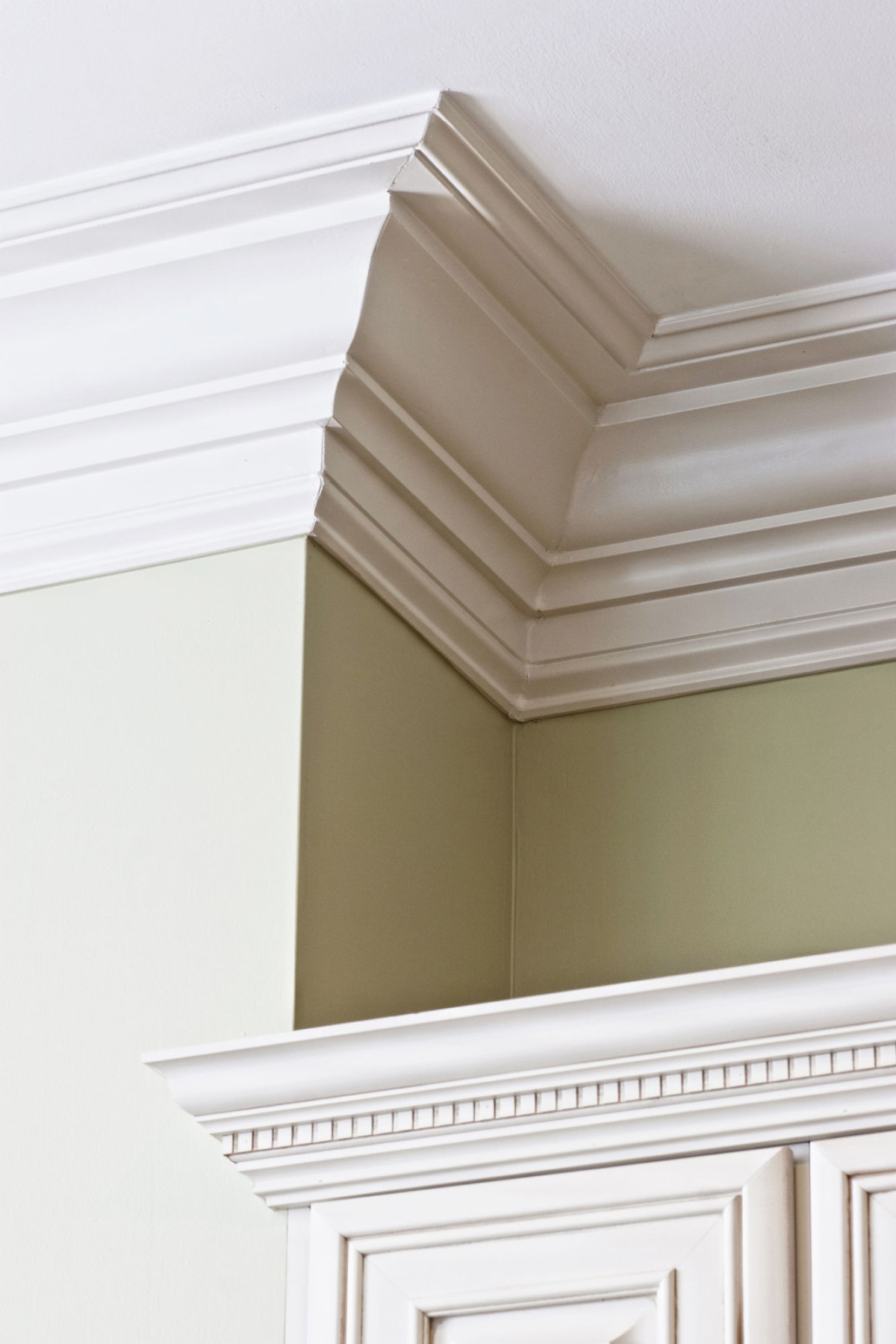 crown-molding